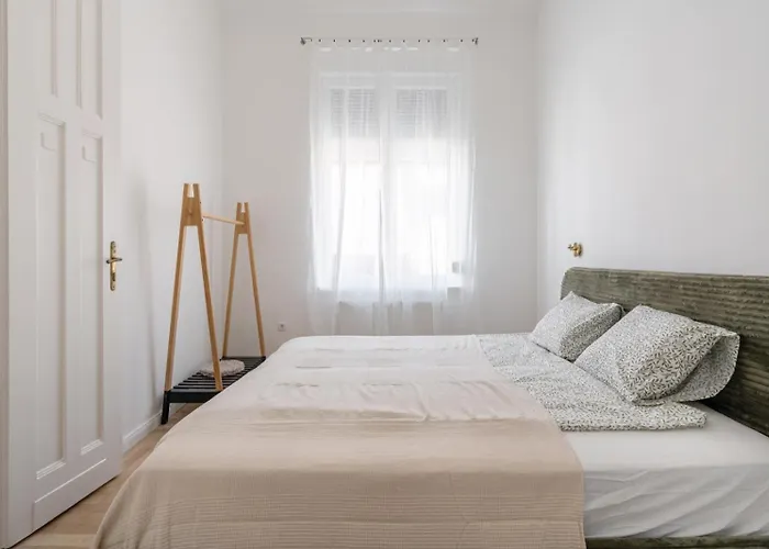 Daydream Apartment